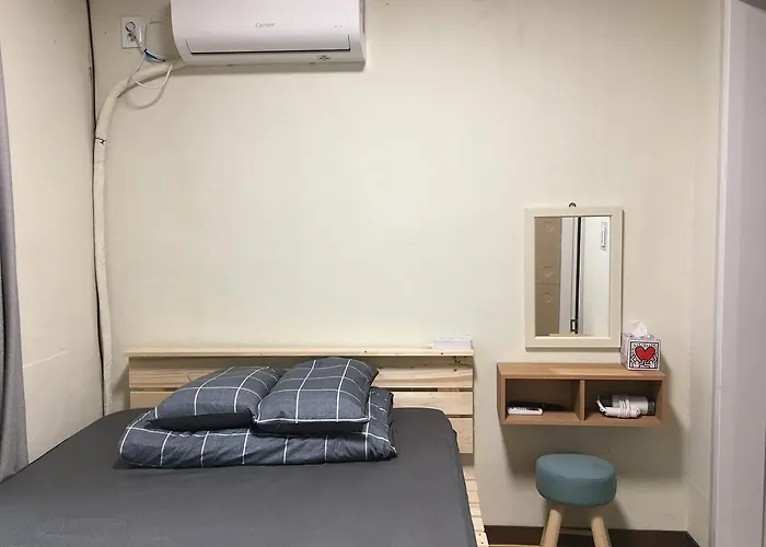 Hostel Take 1 Hongdae