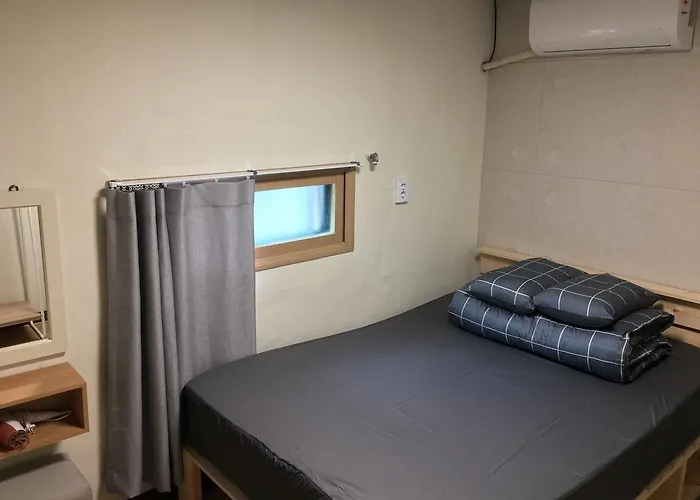 Hostel Take 1 Hongdae